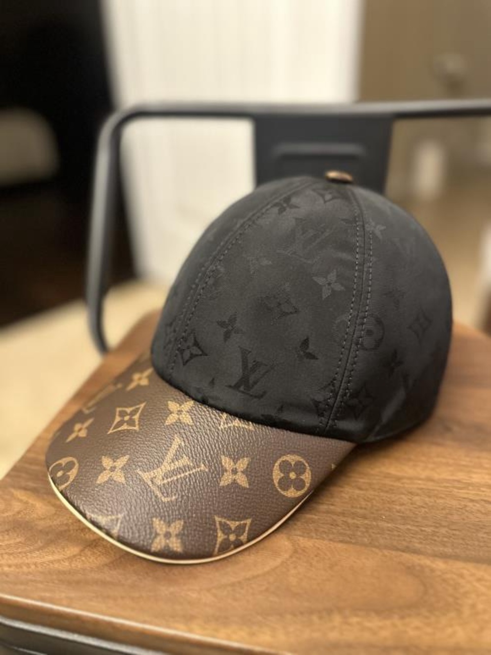 Louis Vuitton Black Crown with Brown Monogram Leather Brim Cap - Picture 1 of 3